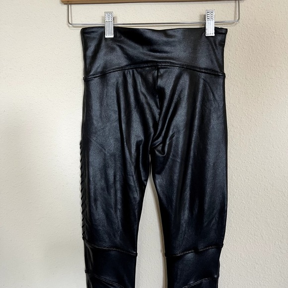 Spanx Faux Leather Motto Leggings Sz Small - Picture 6 of 9